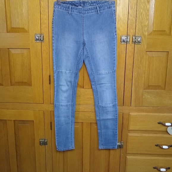 H&M mid rise back zip skinny jeans - Picture 2 of 6